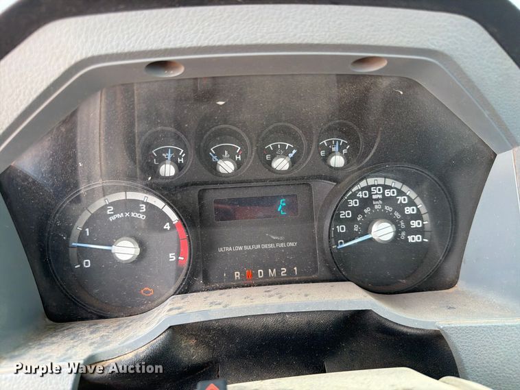 image for item YA4840 2017 Ford F750 Super Duty utility / service truck