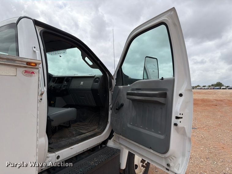 image for item YA4840 2017 Ford F750 Super Duty utility / service truck
