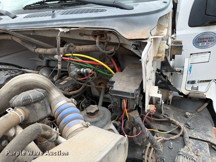 image for item YA4840 2017 Ford F750 Super Duty utility / service truck