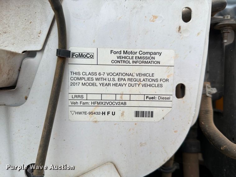image for item YA4840 2017 Ford F750 Super Duty utility / service truck