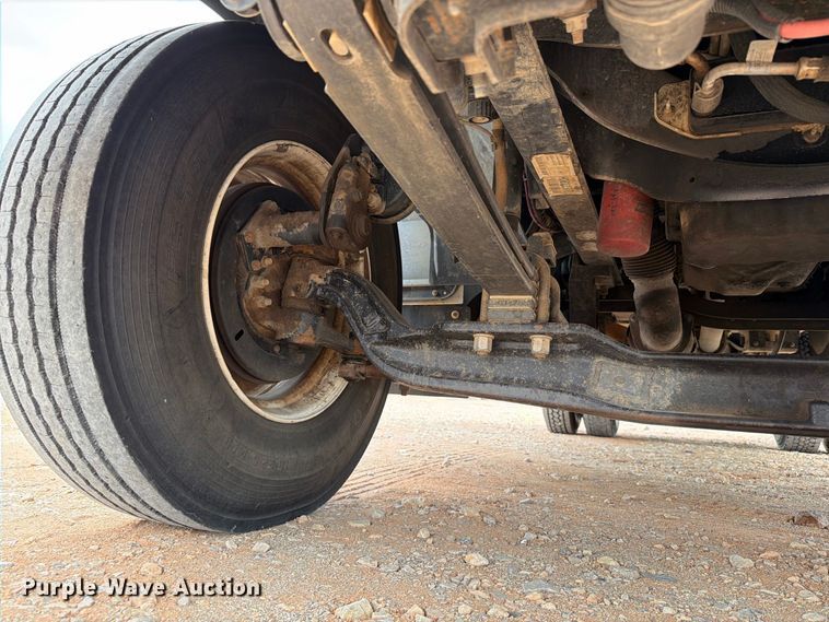 image for item YA4840 2017 Ford F750 Super Duty utility / service truck
