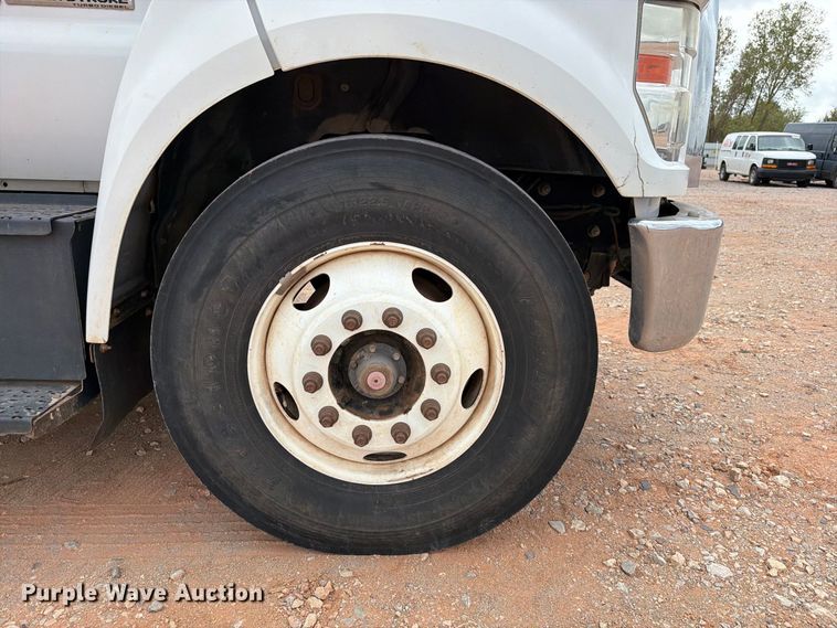 image for item YA4840 2017 Ford F750 Super Duty utility / service truck