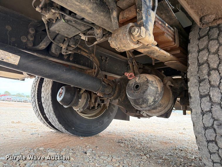 image for item YA4840 2017 Ford F750 Super Duty utility / service truck