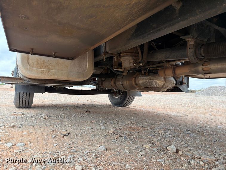 image for item YA4840 2017 Ford F750 Super Duty utility / service truck