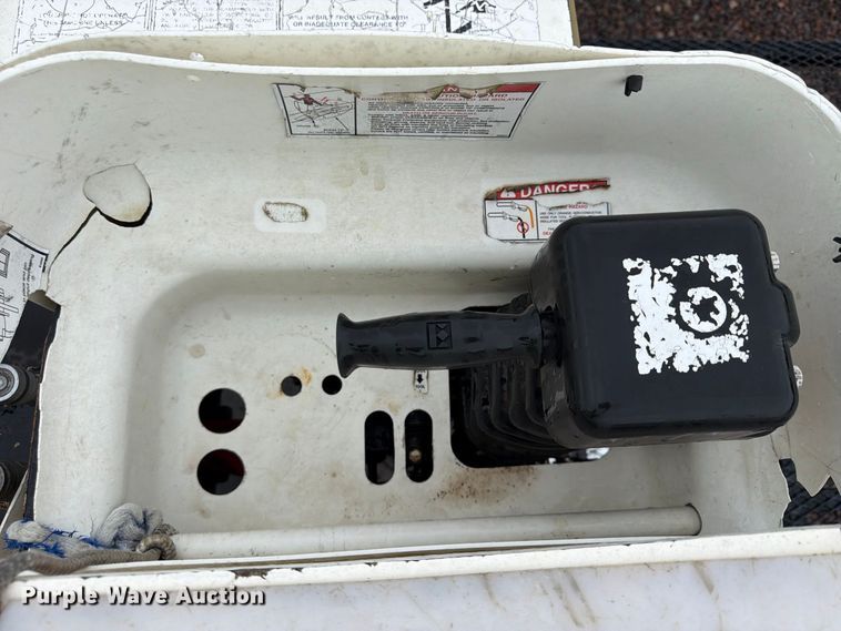 image for item YA4905 2015 Ford F750 Super Duty forestry bucket truck