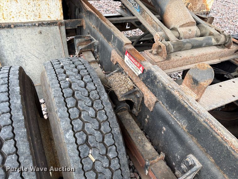 image for item YA4905 2015 Ford F750 Super Duty forestry bucket truck