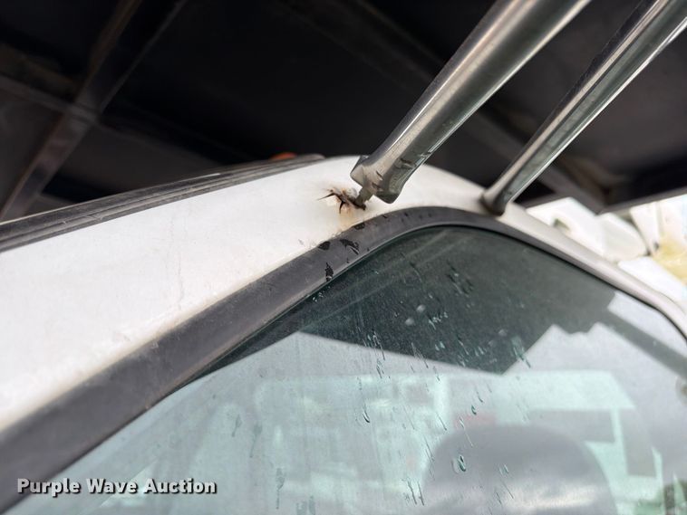image for item YA4905 2015 Ford F750 Super Duty forestry bucket truck