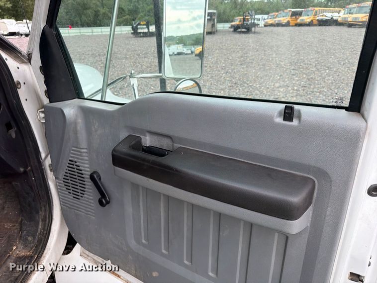 image for item YA4905 2015 Ford F750 Super Duty forestry bucket truck