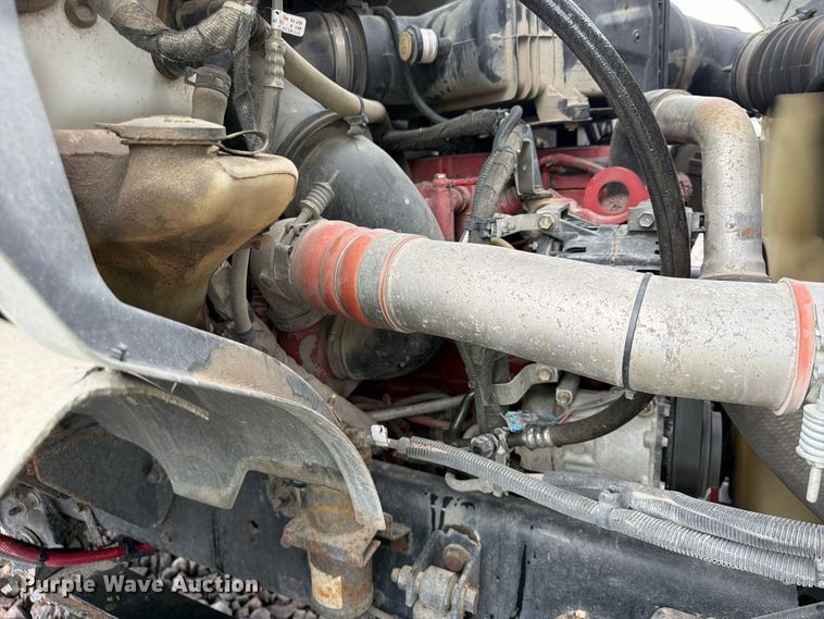 image for item YA4905 2015 Ford F750 Super Duty forestry bucket truck