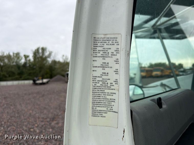 image for item YA4905 2015 Ford F750 Super Duty forestry bucket truck