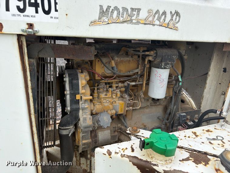 image for item YA4908 2009 Bandit 200 wood chipper