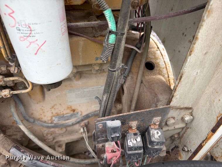 image for item YA4908 2009 Bandit 200 wood chipper