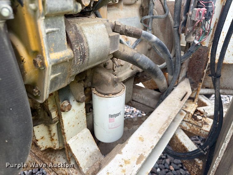 image for item YA4908 2009 Bandit 200 wood chipper