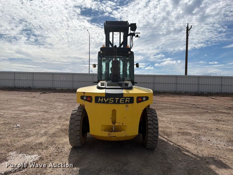 image for item YA4921 2015 Hyster H300HD2 forklift