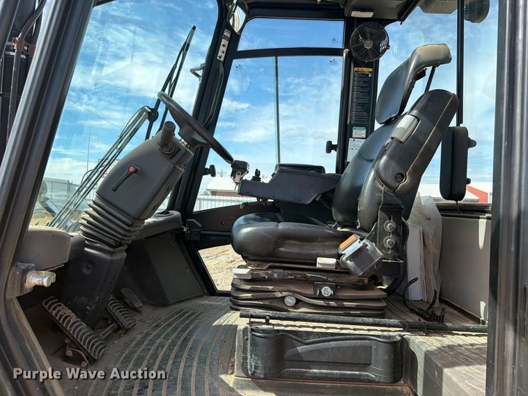image for item YA4921 2015 Hyster H300HD2 forklift