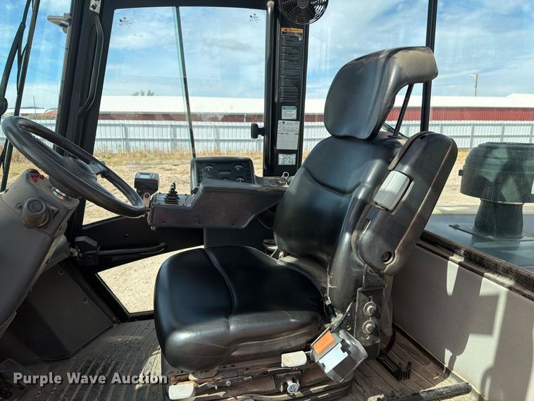 image for item YA4921 2015 Hyster H300HD2 forklift