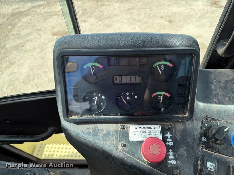 image for item YA4921 2015 Hyster H300HD2 forklift