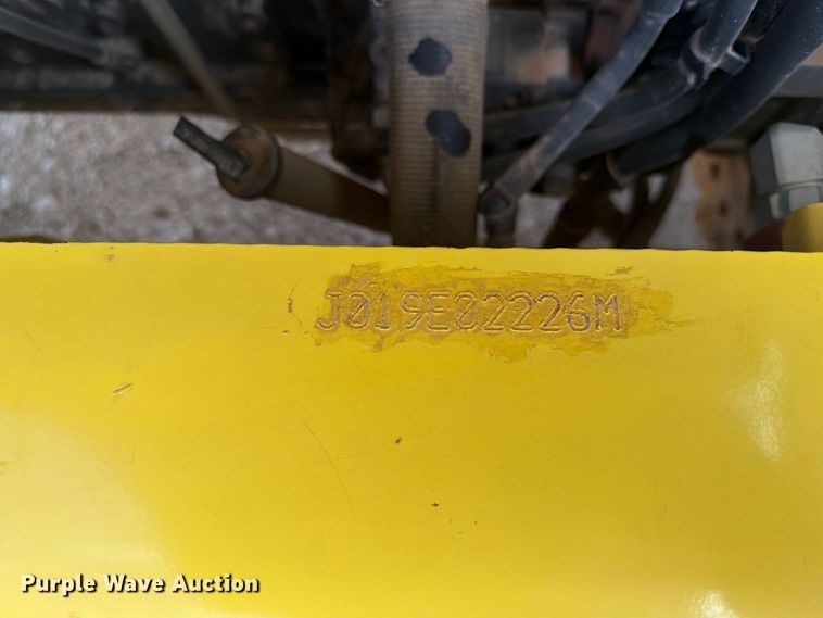 image for item YA4921 2015 Hyster H300HD2 forklift
