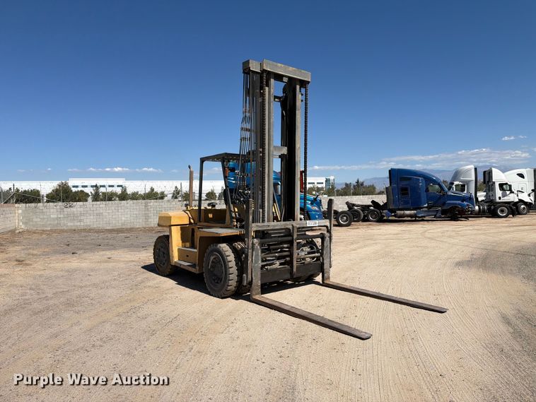 image for item YA4926 Caterpillar DP100 forklift