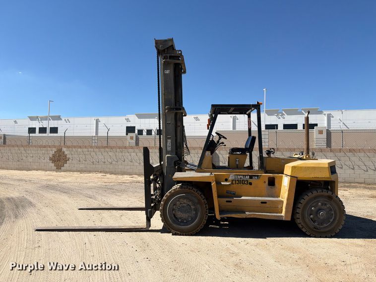 image for item YA4926 Caterpillar DP100 forklift