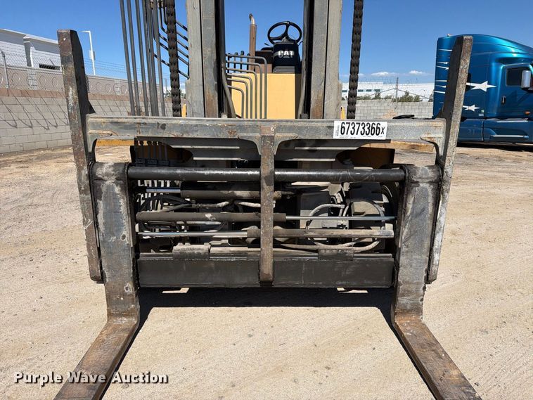 image for item YA4926 Caterpillar DP100 forklift