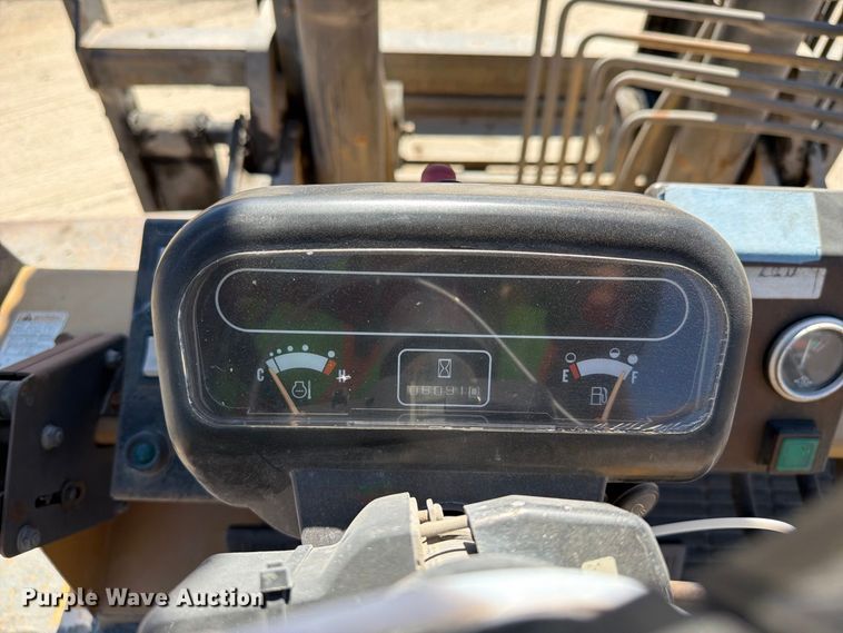 image for item YA4926 Caterpillar DP100 forklift