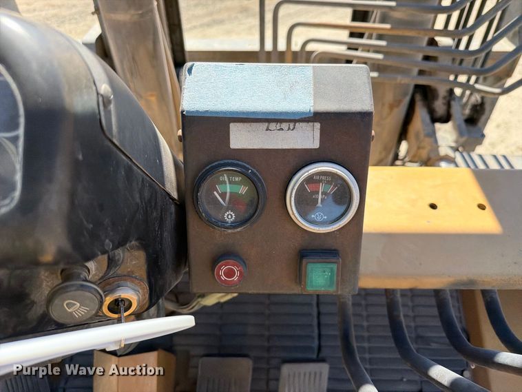 image for item YA4926 Caterpillar DP100 forklift
