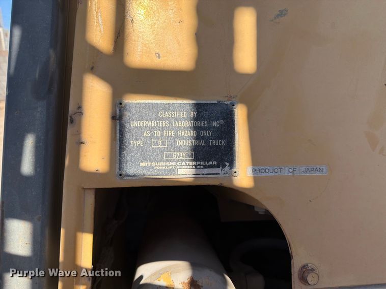 image for item YA4926 Caterpillar DP100 forklift