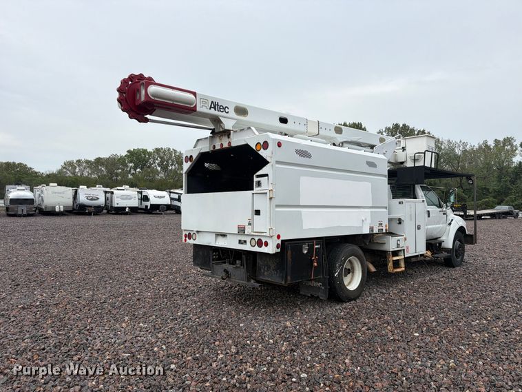 image for item YA4992 2015 Ford F750 Super Duty forestry bucket truck