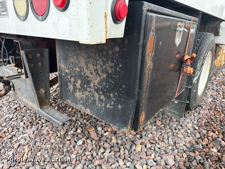 image for item YA4992 2015 Ford F750 Super Duty forestry bucket truck