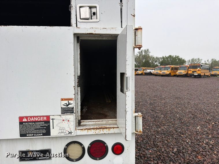 image for item YA4992 2015 Ford F750 Super Duty forestry bucket truck