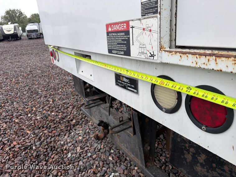 image for item YA4992 2015 Ford F750 Super Duty forestry bucket truck