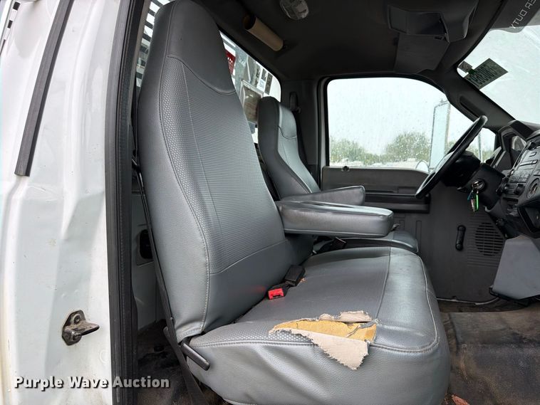 image for item YA4992 2015 Ford F750 Super Duty forestry bucket truck