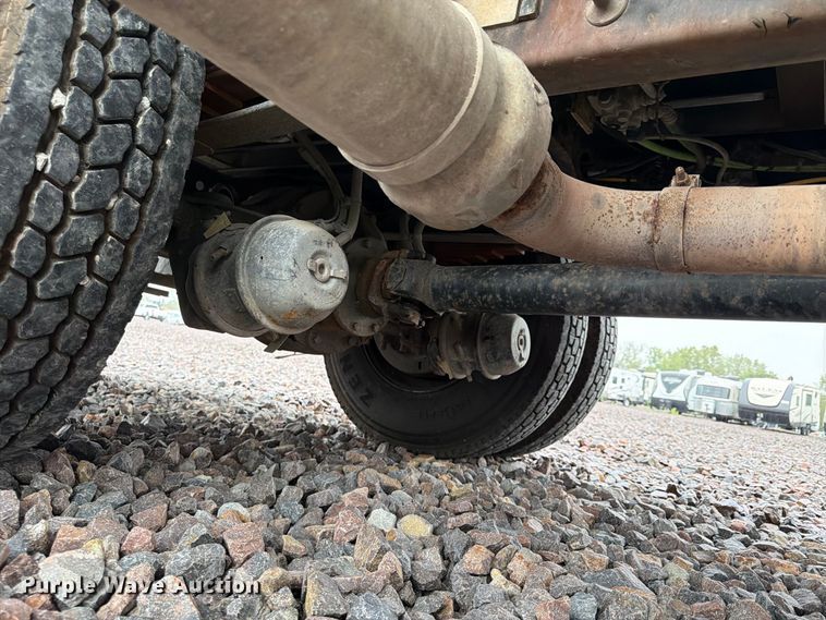 image for item YA4992 2015 Ford F750 Super Duty forestry bucket truck
