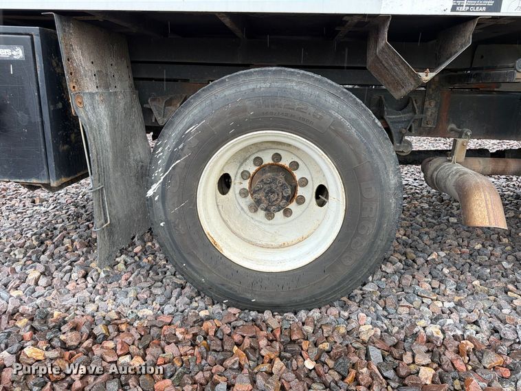 image for item YA4992 2015 Ford F750 Super Duty forestry bucket truck