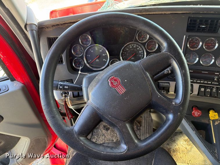 image for item YA5028 2022 Kenworth T880 dump truck