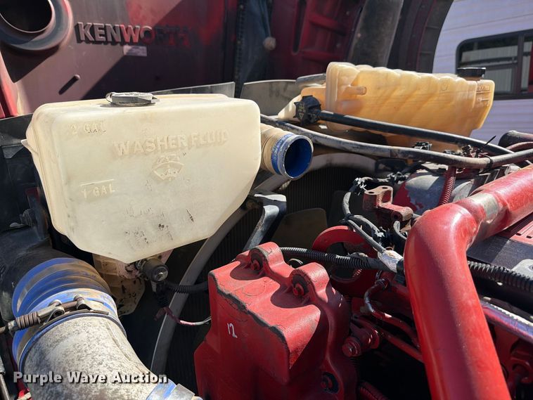 image for item YA5028 2022 Kenworth T880 dump truck
