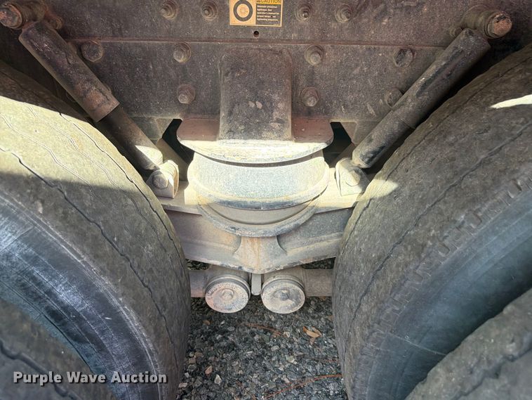 image for item YA5028 2022 Kenworth T880 dump truck