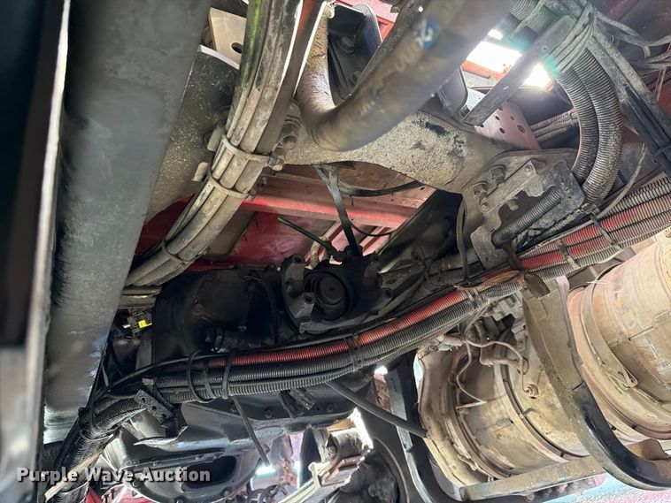 image for item YA5028 2022 Kenworth T880 dump truck