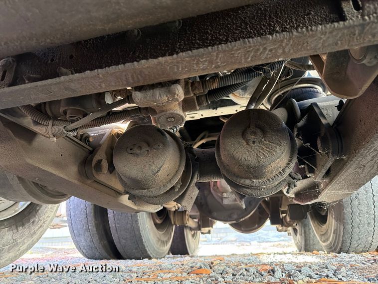 image for item YA5028 2022 Kenworth T880 dump truck