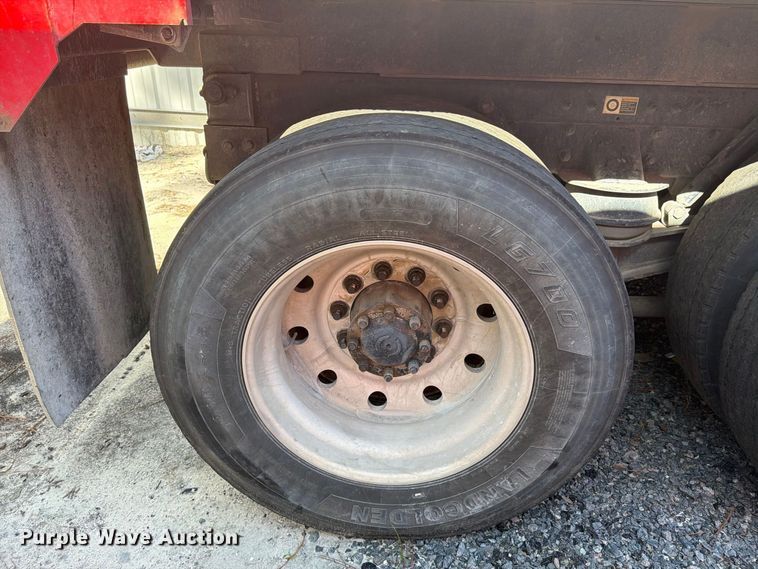 image for item YA5028 2022 Kenworth T880 dump truck