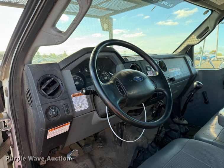 image for item YA5091 2015 Ford F750 Super Duty forestry bucket truck