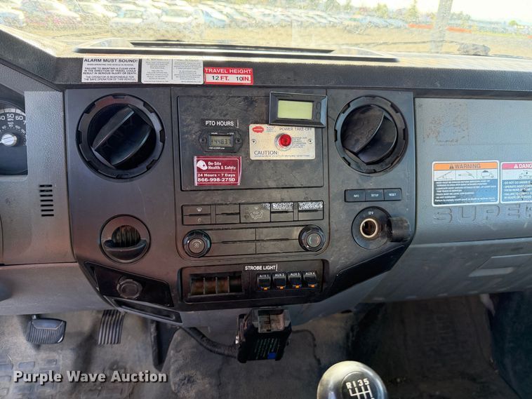 image for item YA5091 2015 Ford F750 Super Duty forestry bucket truck