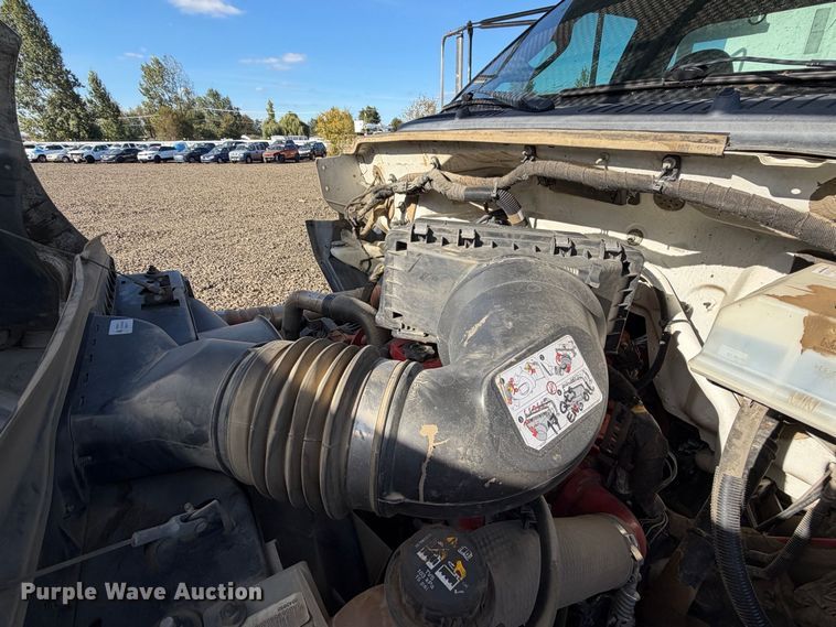 image for item YA5091 2015 Ford F750 Super Duty forestry bucket truck
