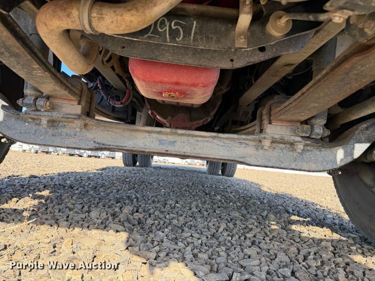 image for item YA5091 2015 Ford F750 Super Duty forestry bucket truck