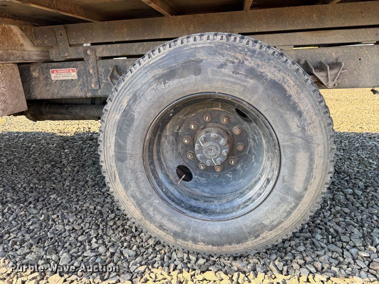 image for item YA5091 2015 Ford F750 Super Duty forestry bucket truck