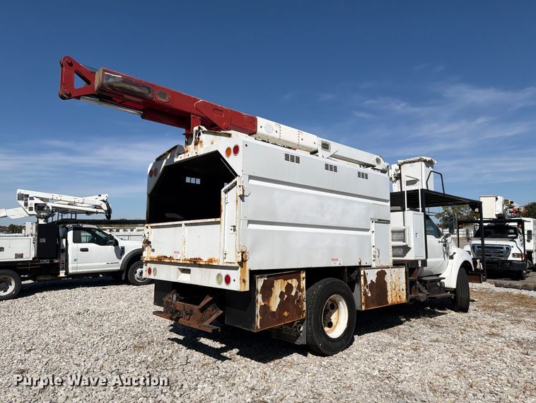 image for item YA5228 2015 Ford F750 Super Duty forestry bucket truck