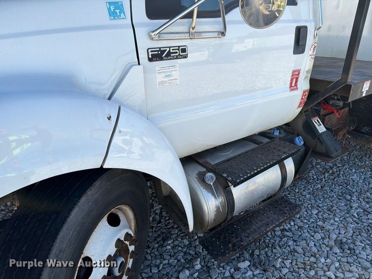 image for item YA5228 2015 Ford F750 Super Duty forestry bucket truck