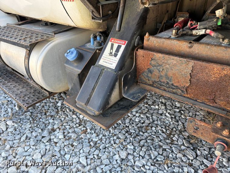 image for item YA5228 2015 Ford F750 Super Duty forestry bucket truck