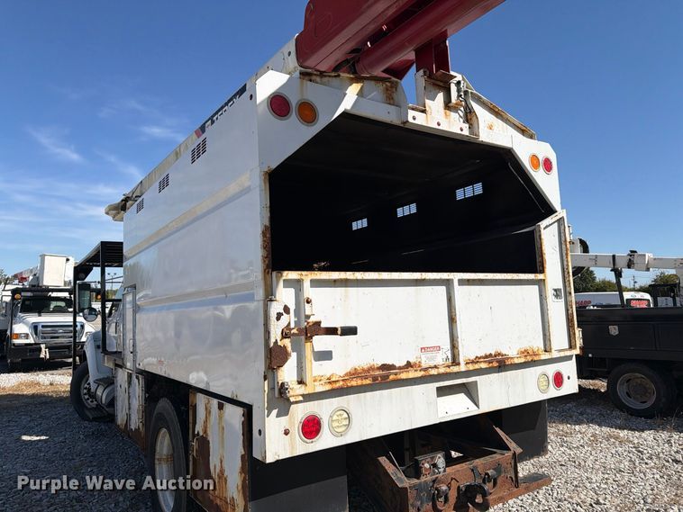 image for item YA5228 2015 Ford F750 Super Duty forestry bucket truck